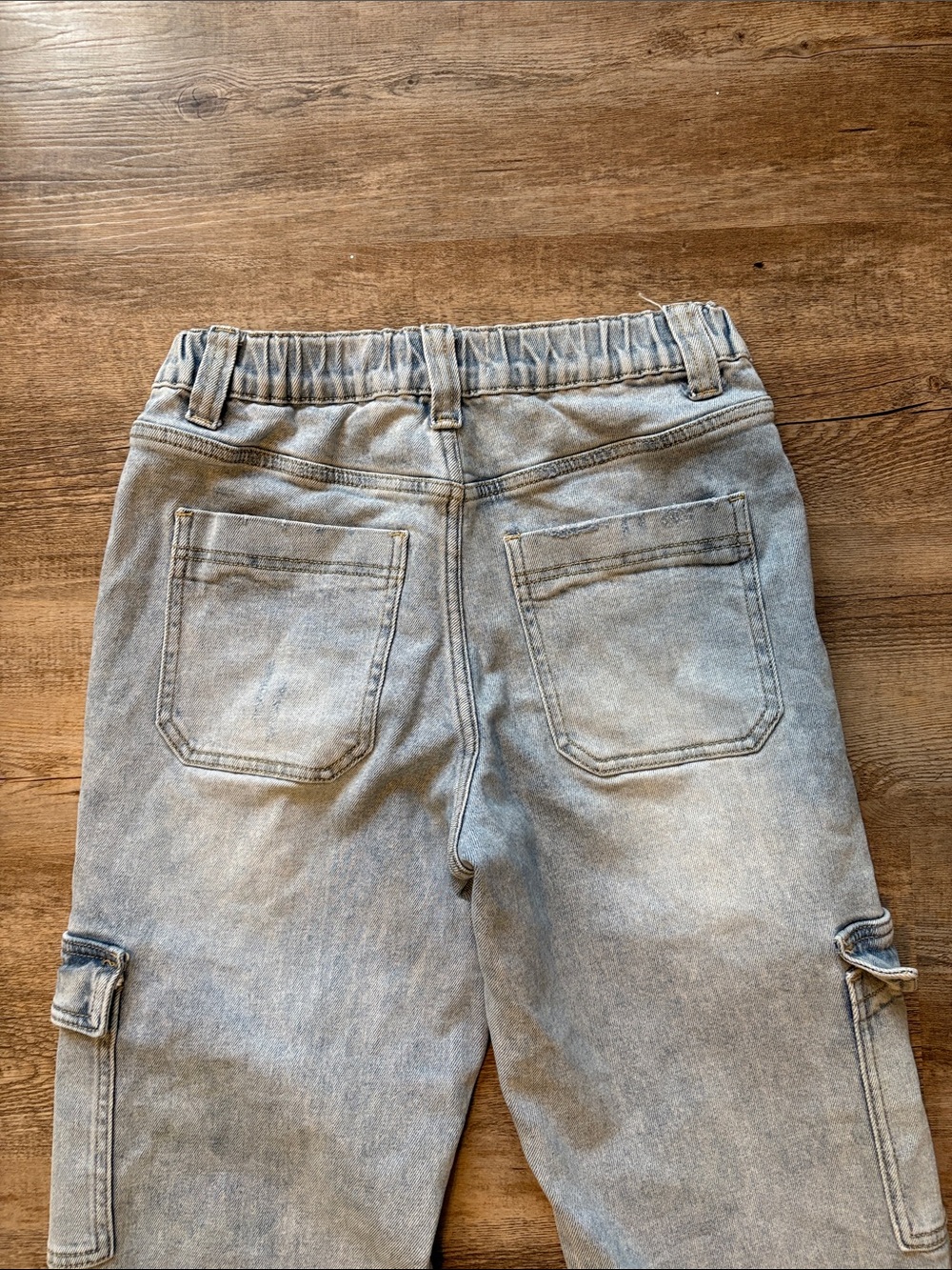 Vervet Light Wash Cargo Jeans - Straight Leg - Picture 5 of 5